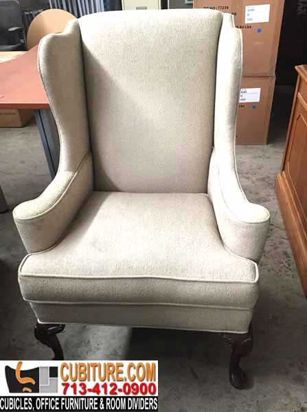 Used Living Room Accent Chair In Excellent Condition Recently Steamed Cleaned
