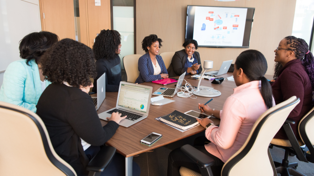 Appropriate Office Furniture Encourages Employee Collaboration